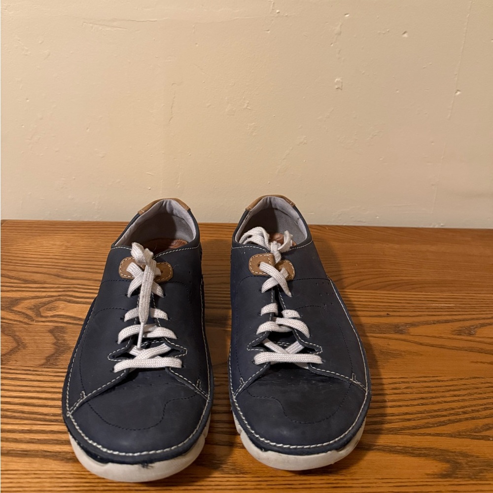 Clarks Men's Navy and White Sneakers